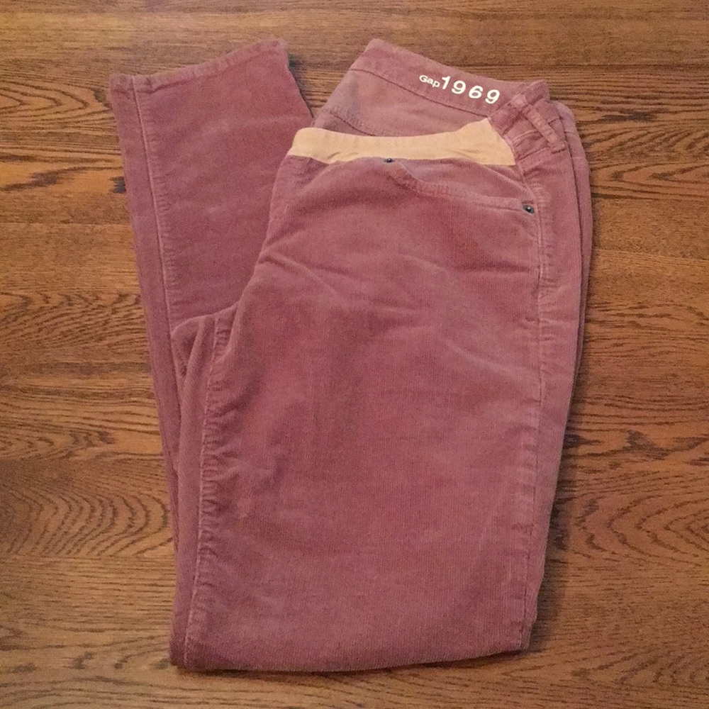 🆕 Gap Maternity Cords